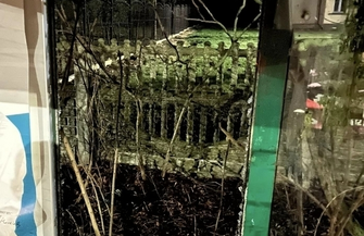 Wandalizm na przystankach wiejskich nie ustaje. Cały czas naprawiamy niszczone szyby