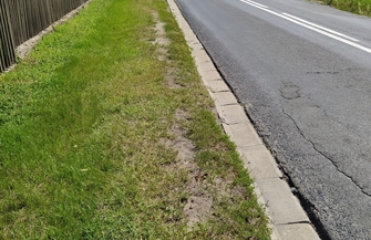 Bezpieczniej w Dryżynie. Będzie nowy chodnik przy drodze wojewódzkiej