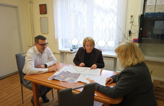 Na terenie szkoły w Starych Drzewcach powstanie nowe wielofunkcyjne boisko. Prace projektowe dobiegająkońca