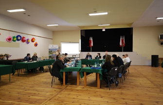 Były kwiaty i podziękowania. Ostatnia sesja VIII kadencji