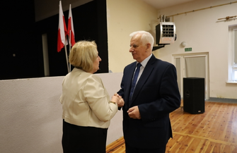 Były kwiaty i podziękowania. Ostatnia sesja VIII kadencji