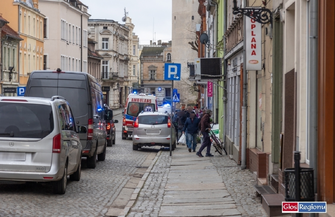 Na ul. Westerplatte doszło do potrącenia. 62-latka trafiła do szpitala