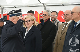 Strażacy ze Sławy mają nowy wóz To średni samochód ratowniczo-gaśniczy marki Scania