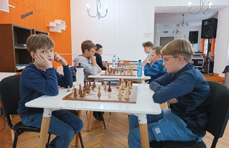 Młodzi szachiści rywalizują we Wschowie. Kto zostanie mistrzem wiosennego cyklu Grand Prix