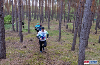 Chłód nie zatrzymał biegaczy. Wieś Trail w Czerlejewie FOTO