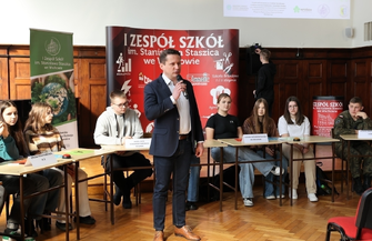 Ekologiczne zmagania w Staszicu rozstrzygnięte. Wyniki powiatowego konkursu Ekologia i ochrona środowiska na co dzień