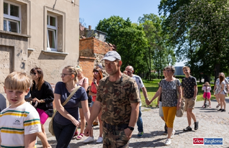 Wschowa świętuje Dzień Flagi. Mieszkańcy oddali hołd narodowym barwom