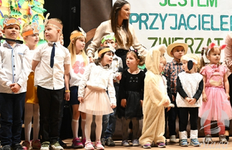 Przedszkolaki wystąpiły w Kinie Żeglarz. Spektakl Jestem Przyjacielem Zwierząt