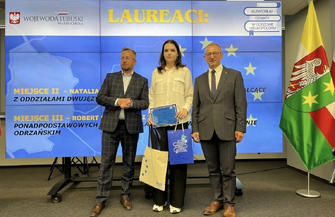 Uczennice z I LO we Wschowie wyróżnione w konkursie fotograficznym na 20-lecie Polski w Unii Europejskiej