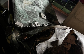 Pijany kierowca BMW uderzył w dom w Boszkowie. Miał ponad 3 promile alkoholu