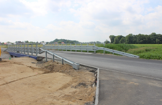 Przebudowa drogi na trasie Górczyna-Zamysłów postępuje FOTO