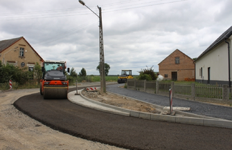 Przebudowa drogi na trasie Górczyna-Zamysłów postępuje FOTO