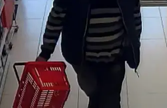 Kradzież we wschowskiej drogerii. Policja poszukuje sprawcy
