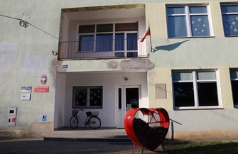 Szkoła w Osowej Sieni przejdzie metamorfozę. Rusza przetarg na termomodernizację