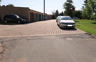 Teren przy blokach w Górczynie z nowąnawierzchnią. Inwestycja poprawi komfort życia mieszkańców