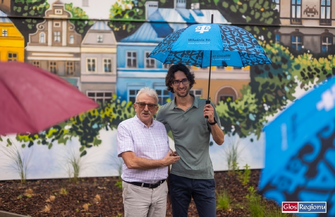 Tytus Brzozowski odwiedził Wschowę. Artysta podziwiał swój mural