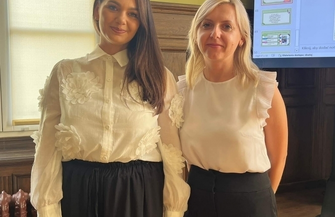 Nowi nauczyciele mianowani w gminie Wschowa. Zaświadczenia odebrało 11 osób