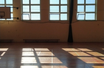 Uczniowie w lepszych warunkach już od września. Umowa na wymianęstolarki okiennej podpisana