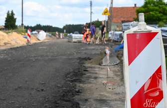 W Lipinkach ruszyła budowa chodników