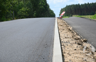 W Lipinkach ruszyła budowa chodników