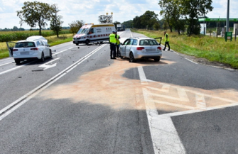 Wypadek na DK12. Trzy osoby trafiły do szpitala