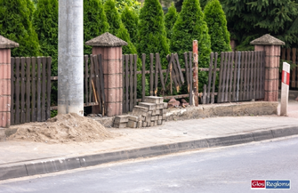 18-latek rozbił mercedesa mamy i uciekł. Jak się tłumaczył