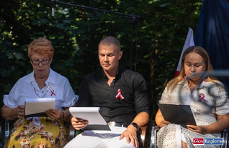 Teresa Lipowska we Wschowie. Gwiazda M jak Miłość wzięła udział w Narodowym Czytaniu VIDEO