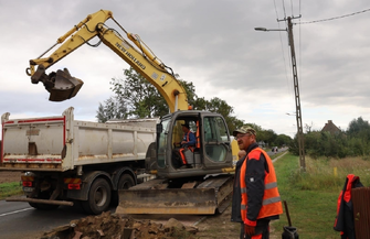 W Nowej Wsi rozbierająchodnik. Startuje kolejna część inwestycji na trasie Wschowa-Lgiń