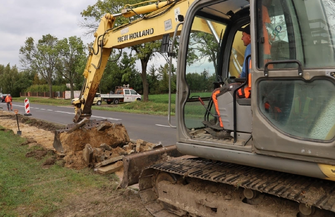 W Nowej Wsi rozbierająchodnik. Startuje kolejna część inwestycji na trasie Wschowa-Lgiń