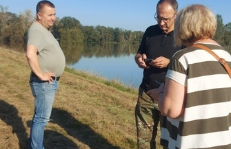 Wojewoda Lubuski monitorował wały przeciwpowodziowe. W gminie Szlichtyngowa sytuacja jest stabilna