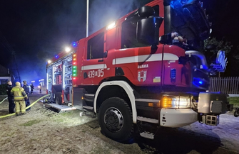 Ogień zniszczył dom w Kuźnicy Głogowskiej. Rodzina zdążyła uciec