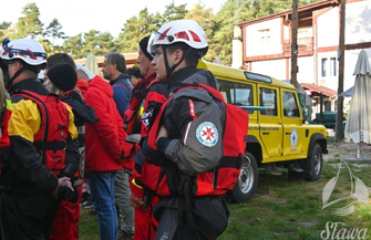 Zaginieni na jeziorze odnalezieni w lesie. Manewry Kajak