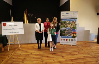 Stypendia Burmistrza dla najzdolniejszych. Chęć zdobywania wiedzy zaprocentuje