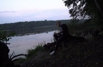 Smon wydał nowy utwór. Raper ze Wschowy opowiada o trudnej miłości