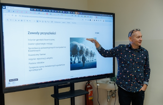 I LO we Wschowie z laboratorium AI. Lekcję pokazowąprzegotowali pracownicy Intela