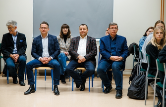 I LO we Wschowie z laboratorium AI. Lekcję pokazowąprzegotowali pracownicy Intela