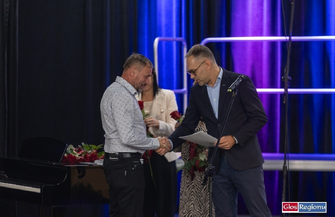 Nagrody otrzymało 15 nauczycieli. Gminny Dzień Edukacji Narodowej we Wschowie