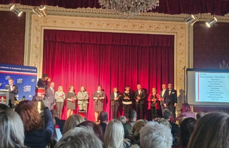 Nauczyciele świętowali w sali Kryształowej. Kto otrzymał nagrody