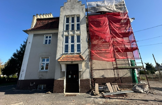 Rozpoczął się remont budynku SOSW. Powiat Wschowski przebudowuje poddasze i dach