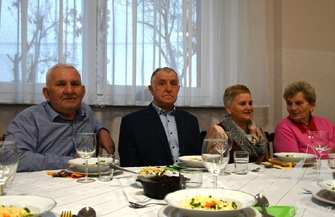 Seniorzy z gminy Sława spotkali się w Łupicach. Gminny DzieńSeniora 2024