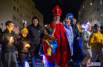 Święci na ulicach Wschowy. Korowód Świętych zamiast Halloween