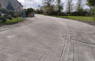 Droga gminna w Starych Drzewcach przebudowana. Trasa do szkoły będzie bezpieczniejsza