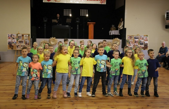 Gminny Dzień Seniora w Szlichtyngowej. Na parkiecie bawiło się prawie sto osób
