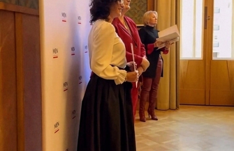 Karolczyk-Kozyra otrzymała powołanie z rąk Lubnauer. Dyrektor I LO będzie doradzać Minister Edukacji