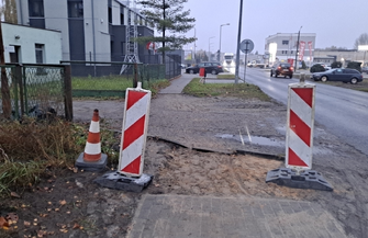 Utrudnienia na ul. Przemysłowej w Sławie. Remont chodnika potrwa do końca listopada