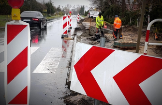 Jak idzie budowa ścieżki rowerowej w Nowej Wsi Pierwszy odcinek już gotowy