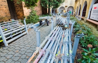 Rusztowania jużstoją. Ruszyła renowacja okien w klasztorze