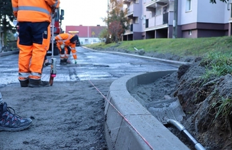 Ulica Królowej Jadwigi we Wschowie w remoncie. Prace zmierzają ku końcowi
