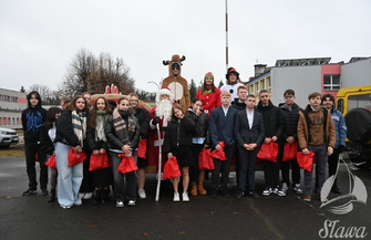 Mikołaj odwiedziłdzieci ze Sławy Krzepielowa i Starego Strącza