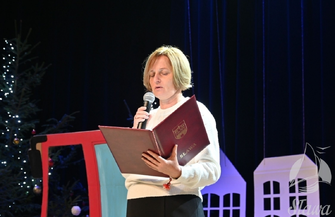 Świąteczny Event Szkolny. Na scenie wystąpiliuczniowie Szkoły Podstawowej im. F. Niewidziajły